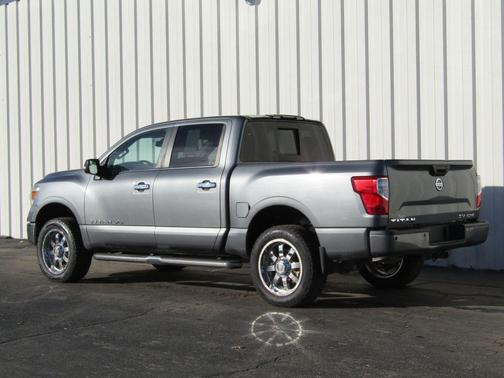 2018 Nissan Titan SV