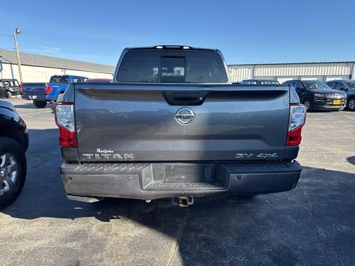 2018 Nissan Titan SV