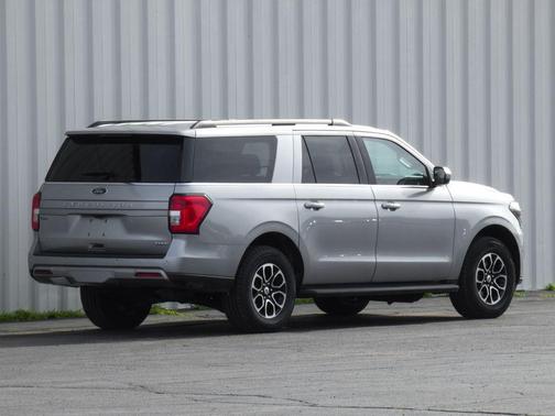Silver Metallic 2024 Ford Expedition Max XLT