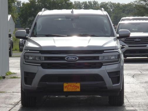 Silver Metallic 2024 Ford Expedition Max XLT