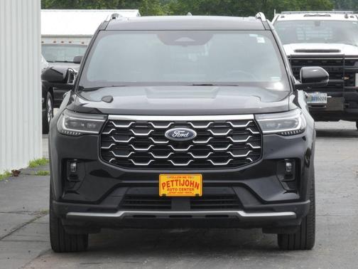 Black Metallic 2025 Ford Explorer Platinum