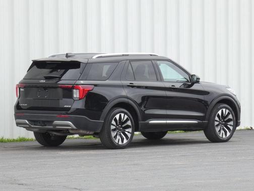 Black Metallic 2025 Ford Explorer Platinum