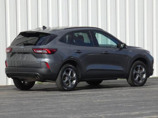 Gray Metallic 2025 Ford Escape ST-Line
