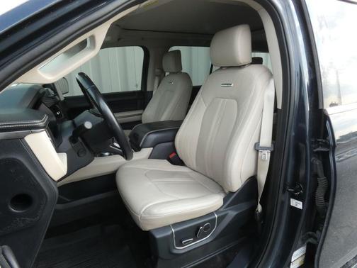 Blue Metallic 2022 Ford Expedition Max Platinum