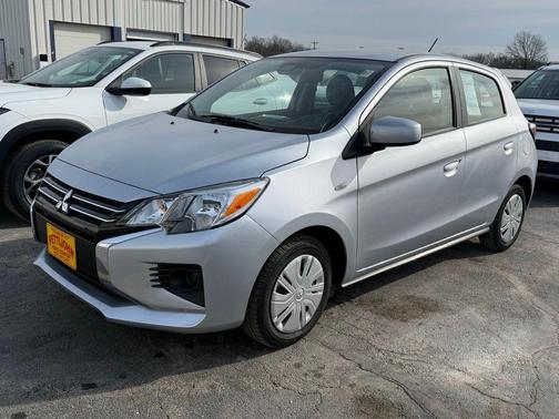 2024 Mitsubishi Mirage ES