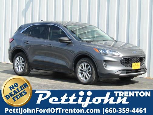 Gray Metallic 2022 Ford Escape SE