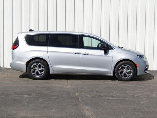 2024 Chrysler Pacifica Limited