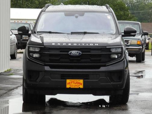 Gray Metallic 2025 Ford Expedition Max Active