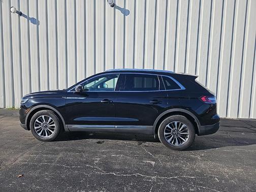 2023 Lincoln Nautilus Reserve