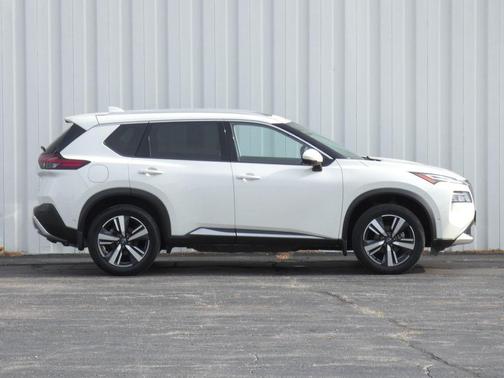 White 2023 Nissan Rogue Platinum