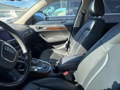 2012 Audi Q5 2.0T Premium