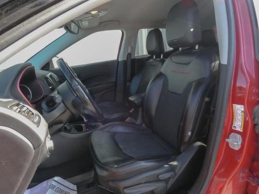 Redline Pearlcoat 2020 Jeep Compass Trailhawk