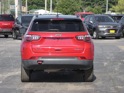 Redline Pearlcoat 2020 Jeep Compass Trailhawk