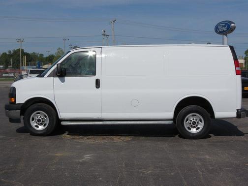 2023 GMC Savana 2500 Work Van