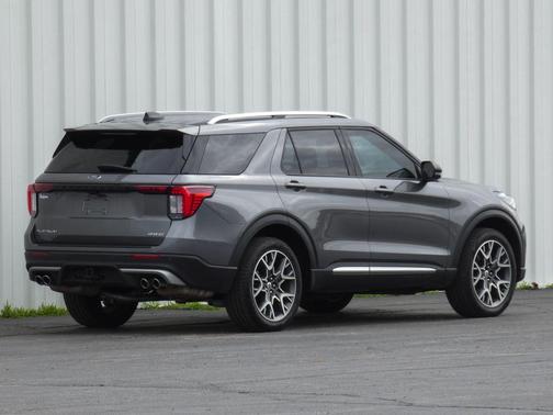 Gray Metallic 2025 Ford Explorer Platinum