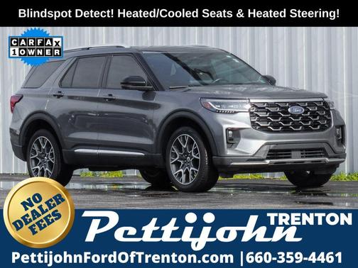 Gray Metallic 2025 Ford Explorer Platinum