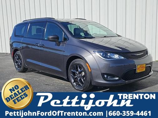 2020 Chrysler Pacifica Touring-L