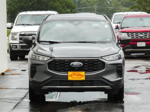 Gray Metallic 2025 Ford Escape ST-Line