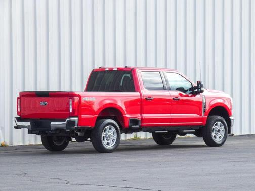 Race Red 2026 Ford F-250 XLT