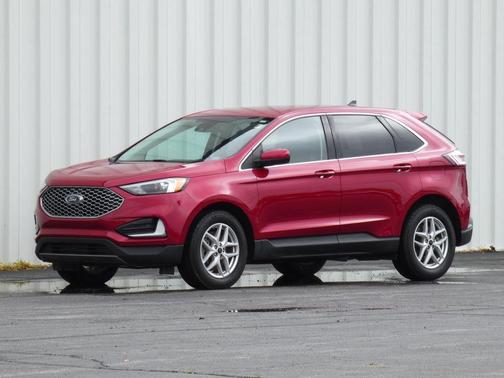 Red Metallic 2023 Ford Edge SEL