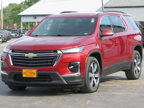 2022 Chevrolet Traverse LT Leather