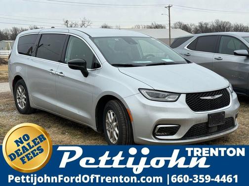 2024 Chrysler Pacifica Touring-L