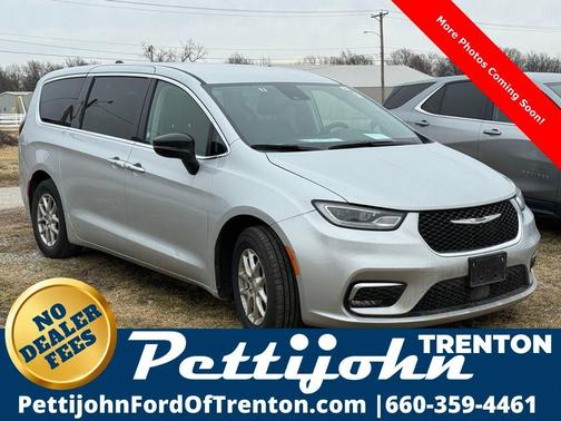 2024 Chrysler Pacifica Touring-L