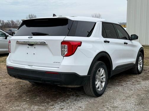 2021 Ford Explorer Base