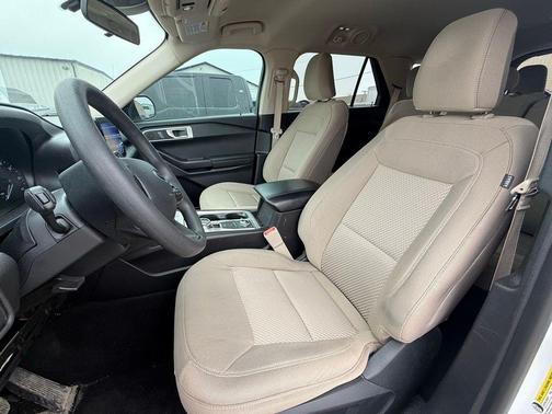 2021 Ford Explorer Base