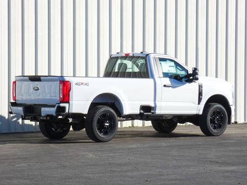 Oxford White 2026 Ford F-350 XL