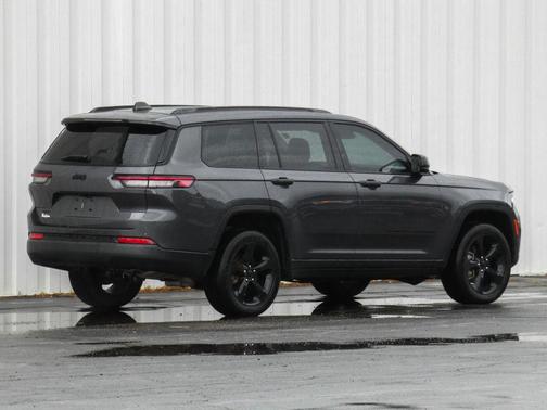 Metallic 2023 Jeep Grand Cherokee L Laredo