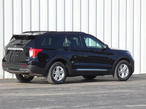 Black Metallic 2023 Ford Explorer XLT