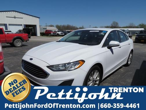 2020 Ford Fusion SE