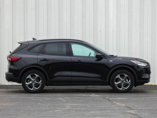 Black Metallic 2025 Ford Escape ST-Line
