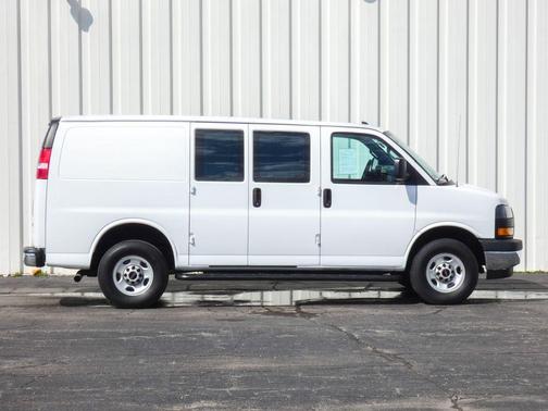 2023 GMC Savana 2500 Work Van
