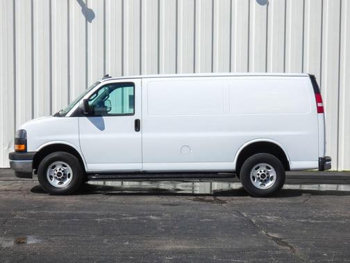 2023 GMC Savana 2500 Work Van