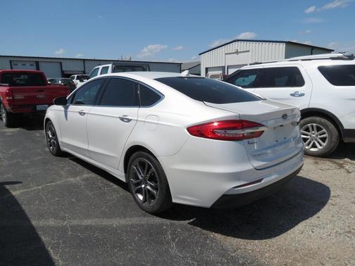 2019 Ford Fusion SEL