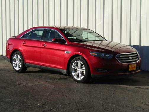 2018 Ford Taurus SEL