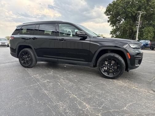 2024 Jeep Grand Cherokee L Laredo