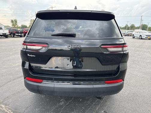2024 Jeep Grand Cherokee L Laredo