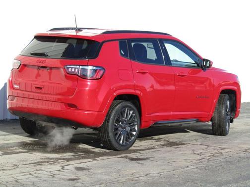 2023 Jeep Compass (RED) Edition