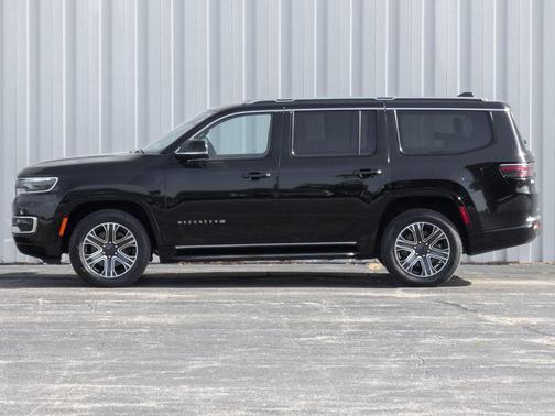 Diamond Black 2024 Jeep Wagoneer Series II
