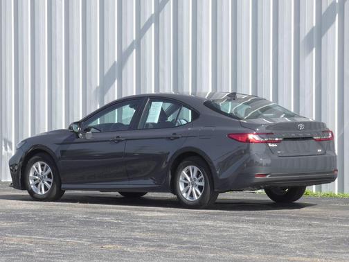 UNDERGROUND 2026 Toyota Camry LE