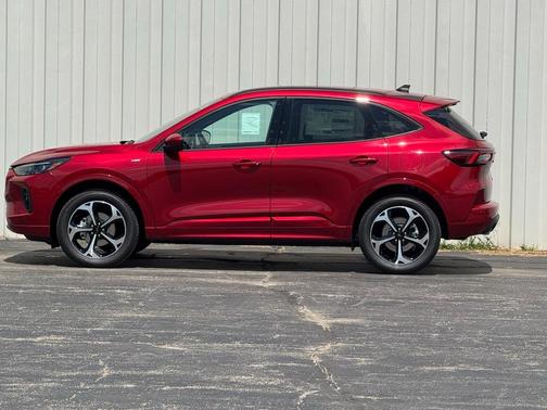 2025 Ford Escape ST-Line Elite