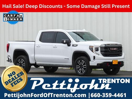 Summit White 2023 GMC Sierra 1500 AT4