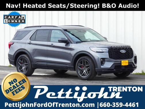 Gray Metallic 2025 Ford Explorer ST-Line