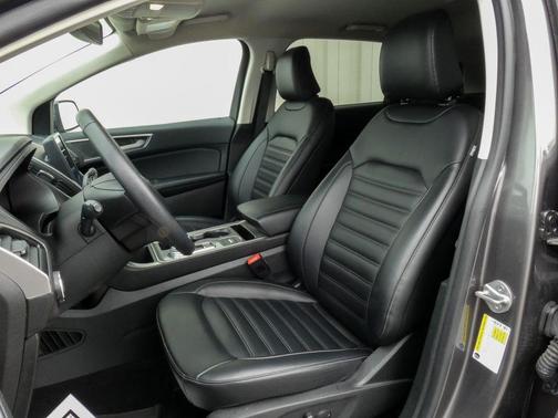 Gray Metallic 2023 Ford Edge SEL