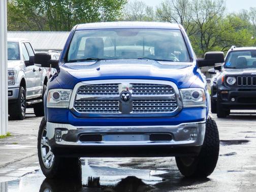 Blue Streak Pearlcoat 2016 RAM 1500 Laramie
