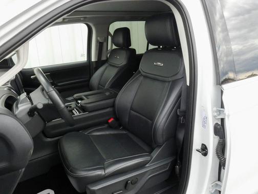 Oxford White 2025 Ford Expedition Max Platinum