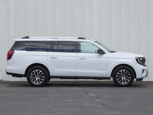Oxford White 2025 Ford Expedition Max Platinum
